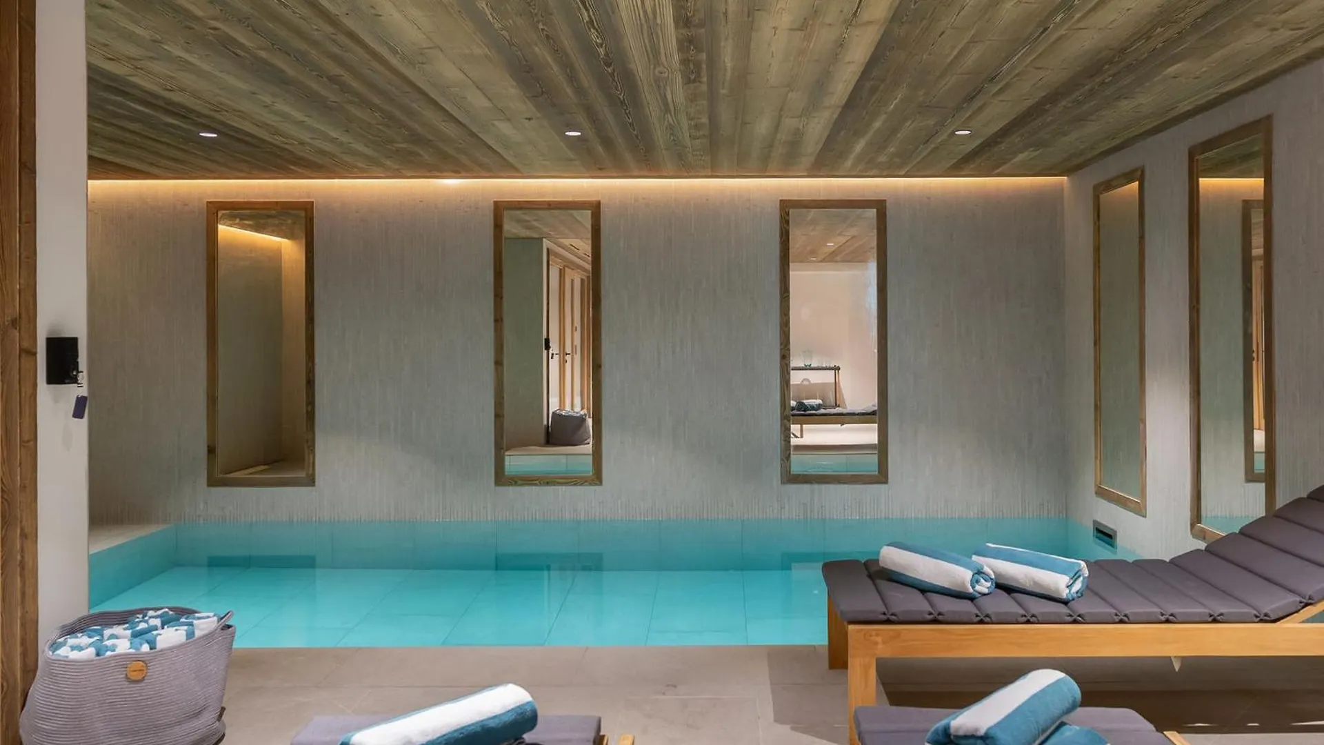 Chalet Neuf Avec Piscine Et Sauna A Saint-Martin-De-Belleville - Fr-1-570-51