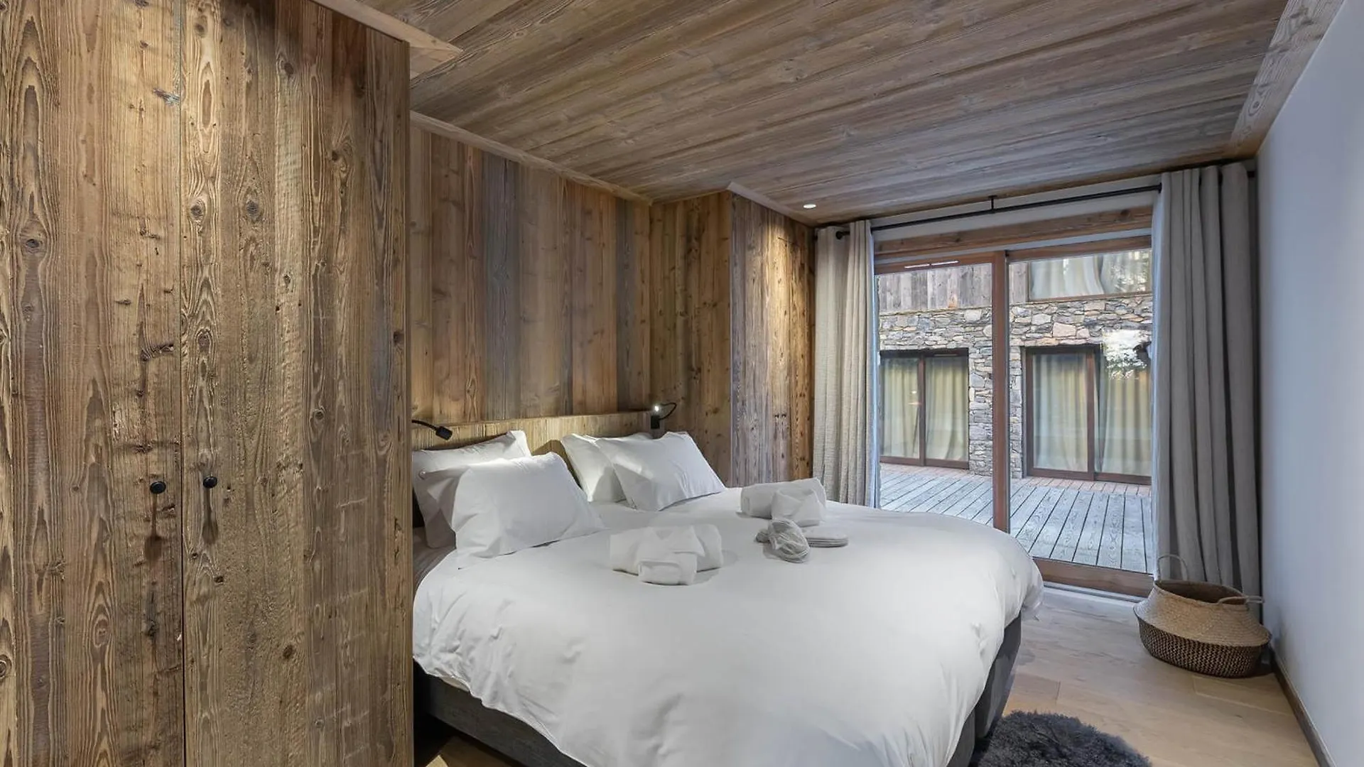 Chalet Neuf Avec Piscine Et Sauna A Saint-Martin-De-Belleville - Fr-1-570-51