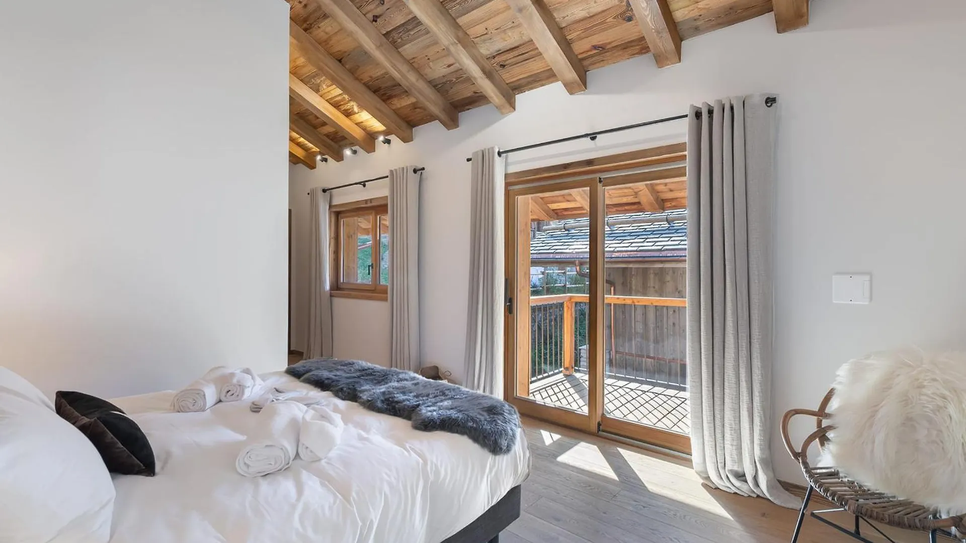 Chalet Neuf Avec Piscine Et Sauna A Saint-Martin-De-Belleville - Fr-1-570-51 France